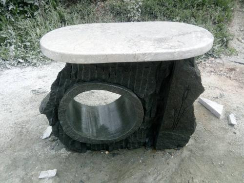 Masa-din-piatra-M008