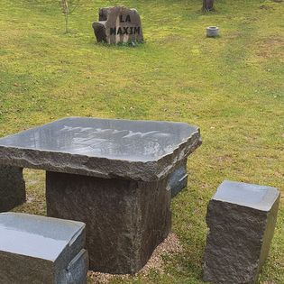 Mobilier-din-piatra-M026