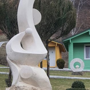 Sculptura-din-piatra-S031