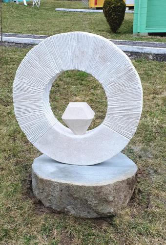 Sculptura-din-piatra-S032