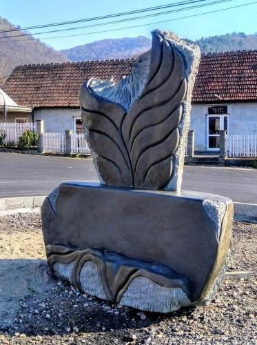 Sculptura-din-piatra-S043