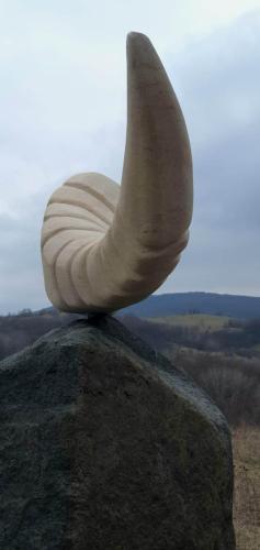 Sculptura-din-piatra-S051